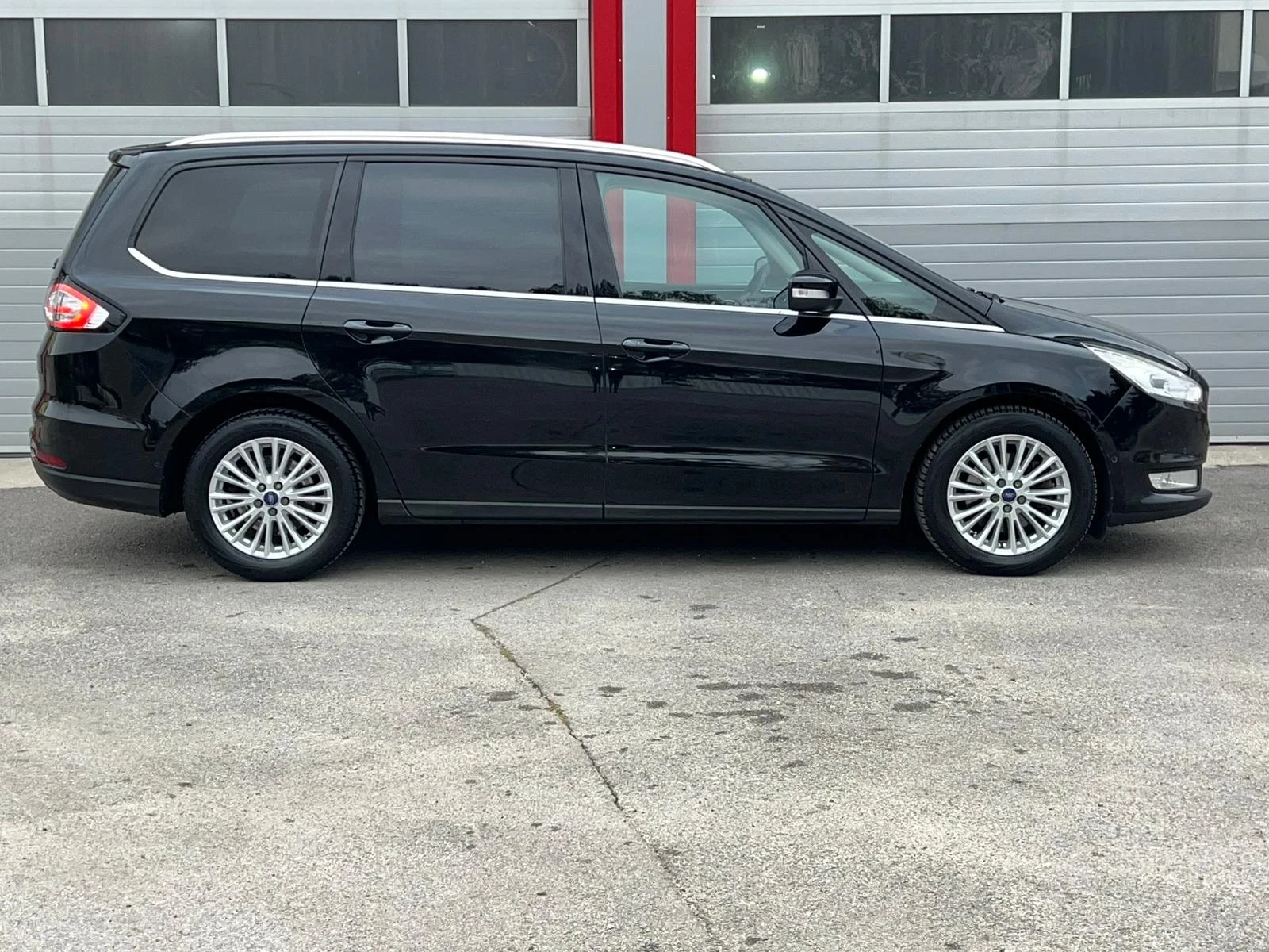 Ford Galaxy 2.0TDCI TITANIUM AUTOMATIK START STOP NAVI EVRO 6B, снимка 7 - Автомобили и джипове - 55220668