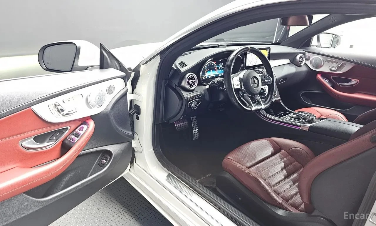 Mercedes-Benz C 43 AMG 4MATIC | HUD | 360 | 1 Собственик, снимка 9 - Автомобили и джипове - 56018766