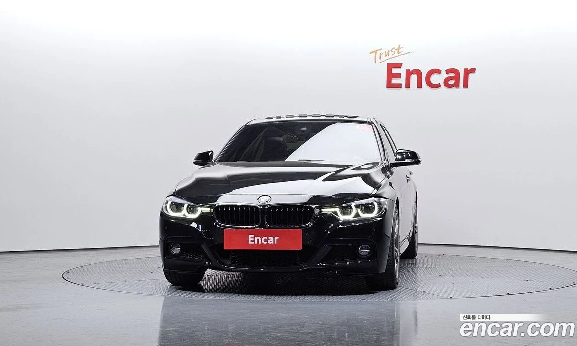 BMW 320 320i M Sport, снимка 3 - Автомобили и джипове - 56156576