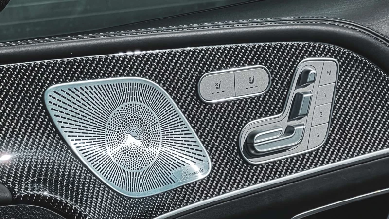 Mercedes-Benz GLE 53 4MATIC AMG, снимка 10 - Автомобили и джипове - 52338515