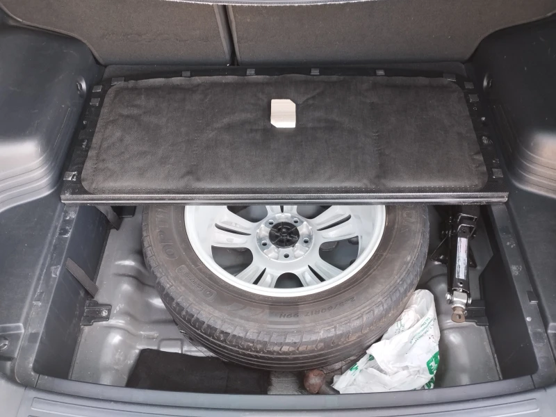 Hyundai IX35 1.7CRDI BLUE DRIVE , снимка 11 - Автомобили и джипове - 52518763