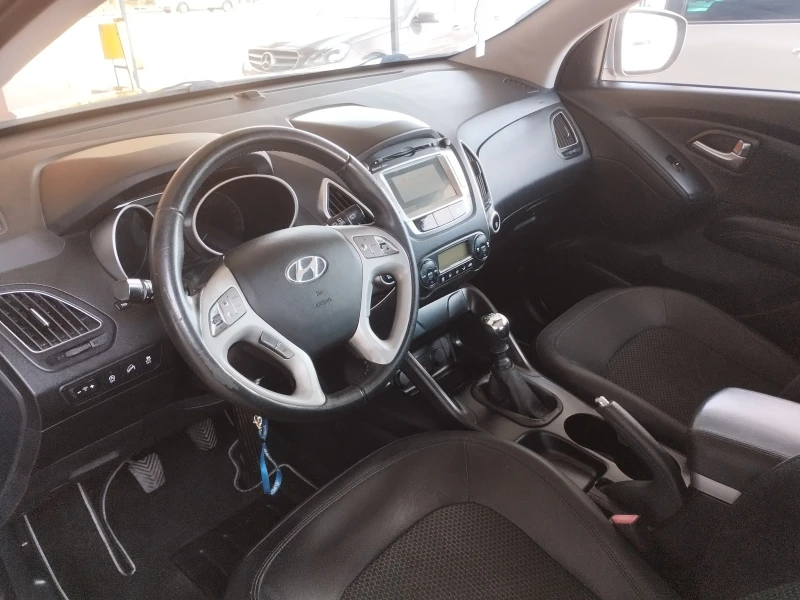 Hyundai IX35 1.7CRDI BLUE DRIVE , снимка 8 - Автомобили и джипове - 52518763