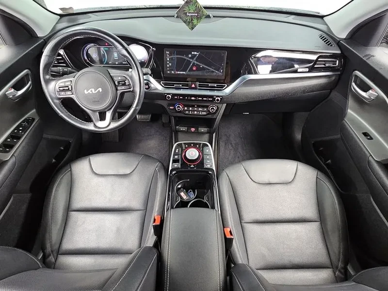 Kia Niro Plus Air, снимка 7 - Автомобили и джипове - 56358682