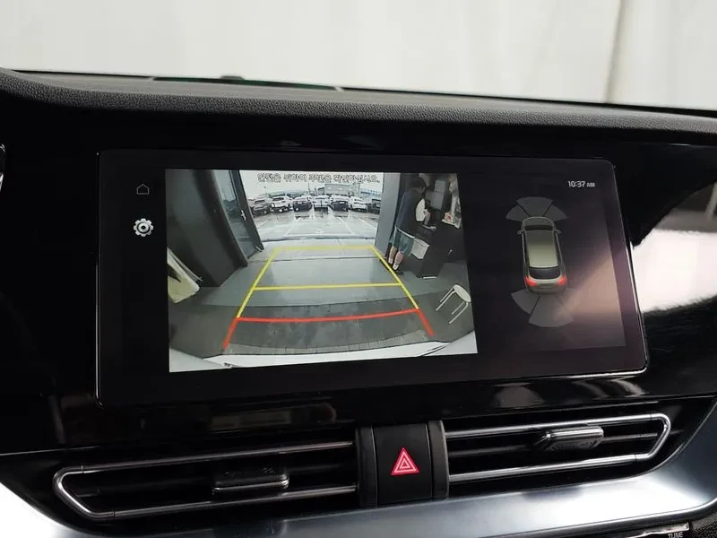 Kia Niro Plus Air, снимка 14 - Автомобили и джипове - 56358682