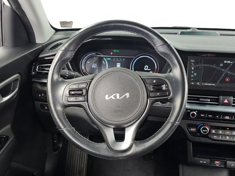 Kia Niro Plus Air, снимка 12 - Автомобили и джипове - 56358682