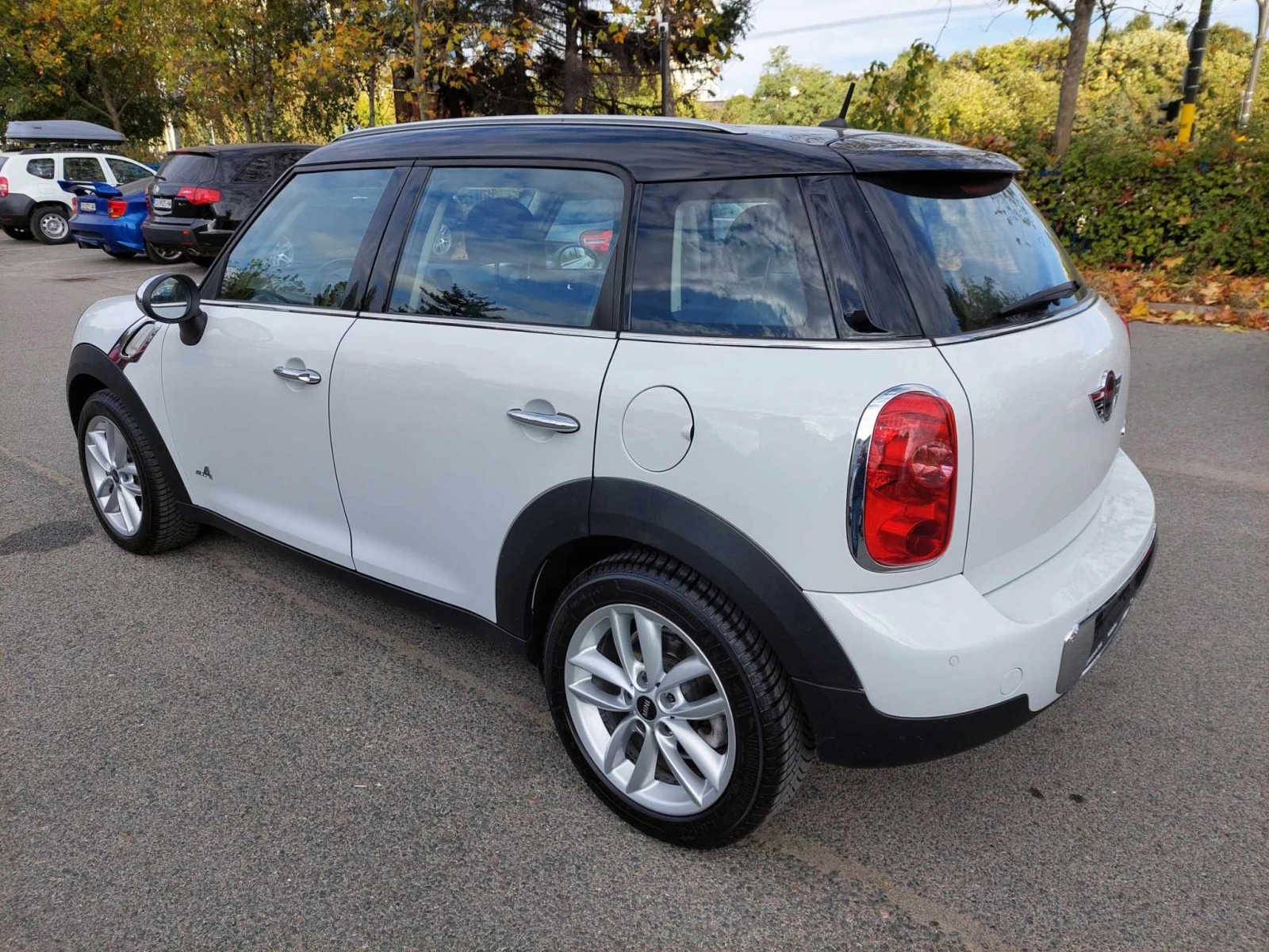 Mini Countryman 2,0d 4x4 AUTOMATIC - изображение 4