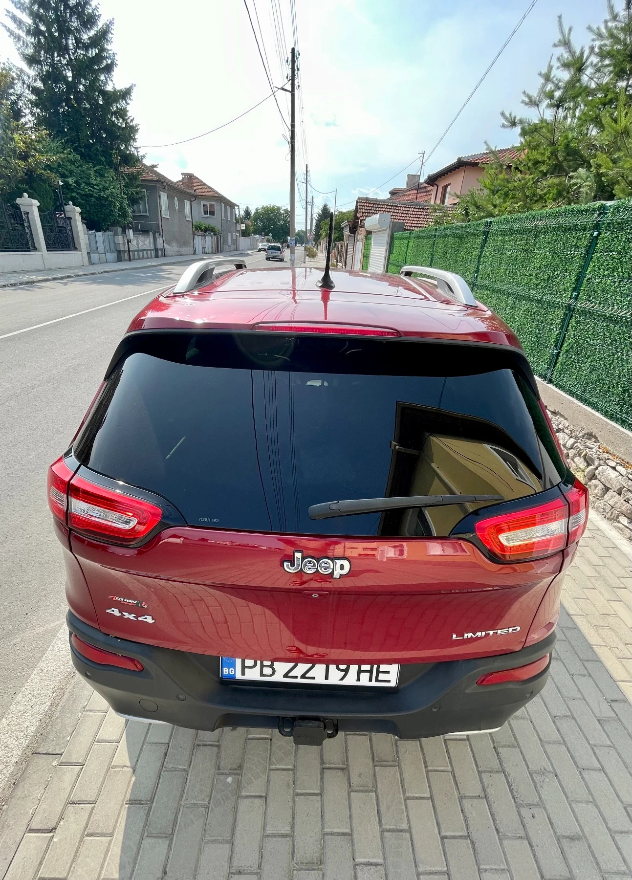 Jeep Cherokee 3.2 LIMITED - изображение 5
