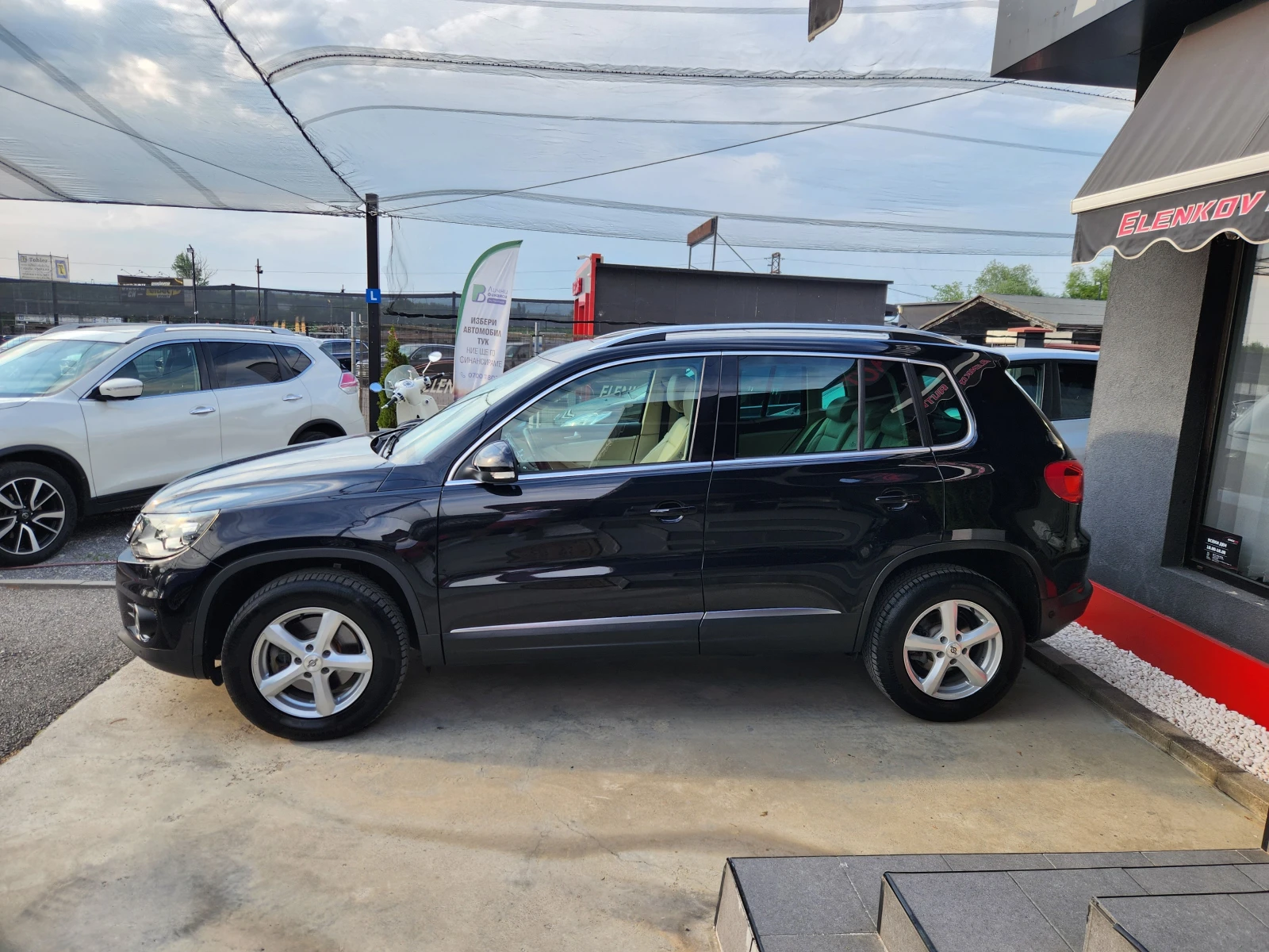 VW Tiguan 2.0TSI-180к.с EURO 5-4x4-АВТОМАТИК-ШВЕЙЦАРИЯ - изображение 4