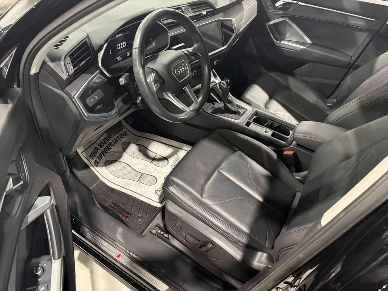 Audi Q3 S line Premium Plus 45 TFSI quattro | PANO |  | Mobile.bg � ����������� 14
