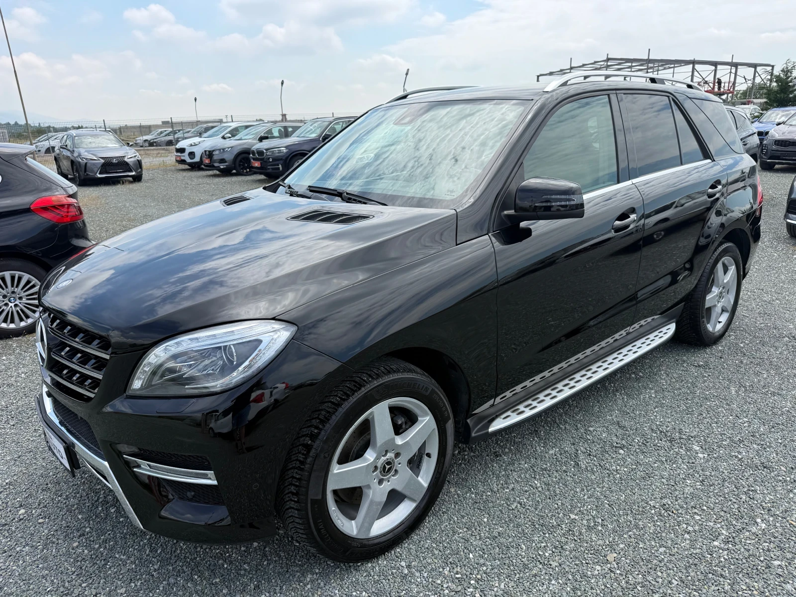 Mercedes-Benz ML 350 (KATO НОВА)^(4-MATIC)
