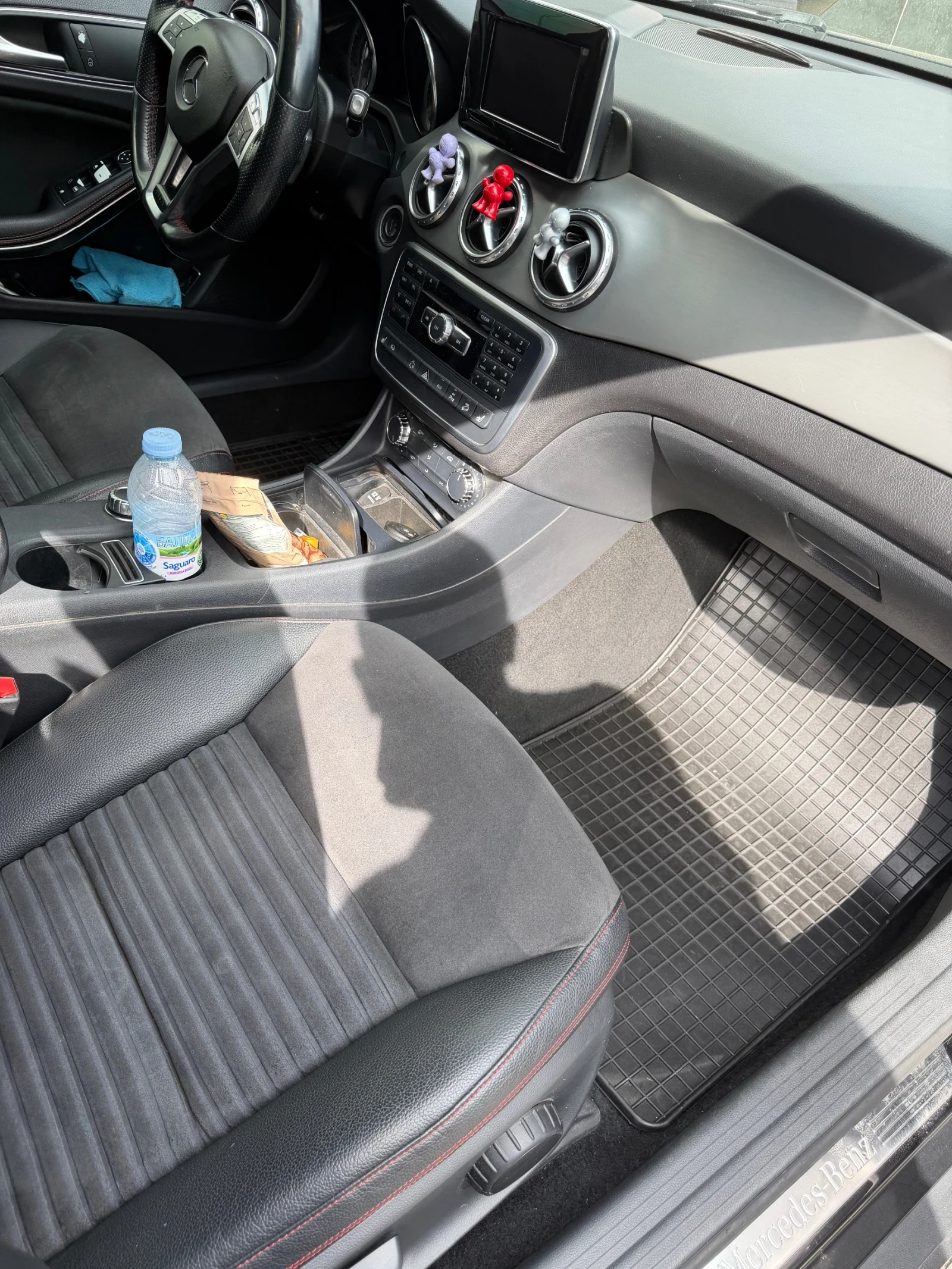 Mercedes-Benz GLA 220, снимка 14 - Автомобили и джипове - 54725770