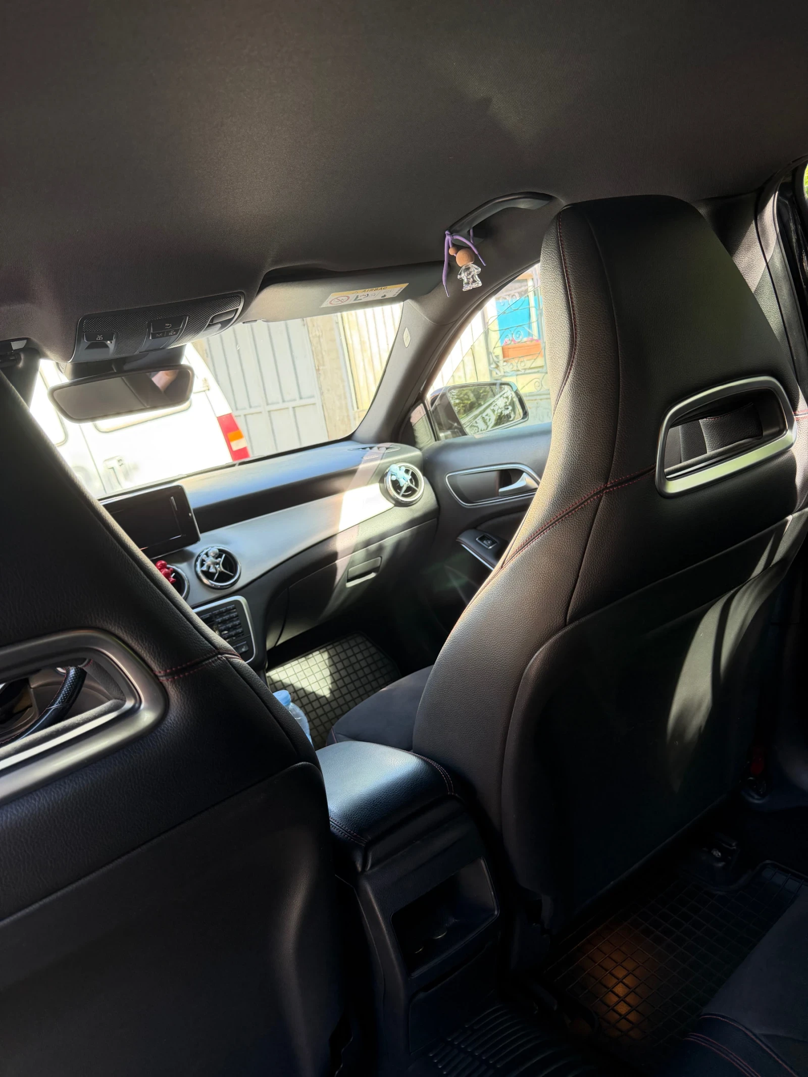 Mercedes-Benz GLA 220, снимка 9 - Автомобили и джипове - 54725770