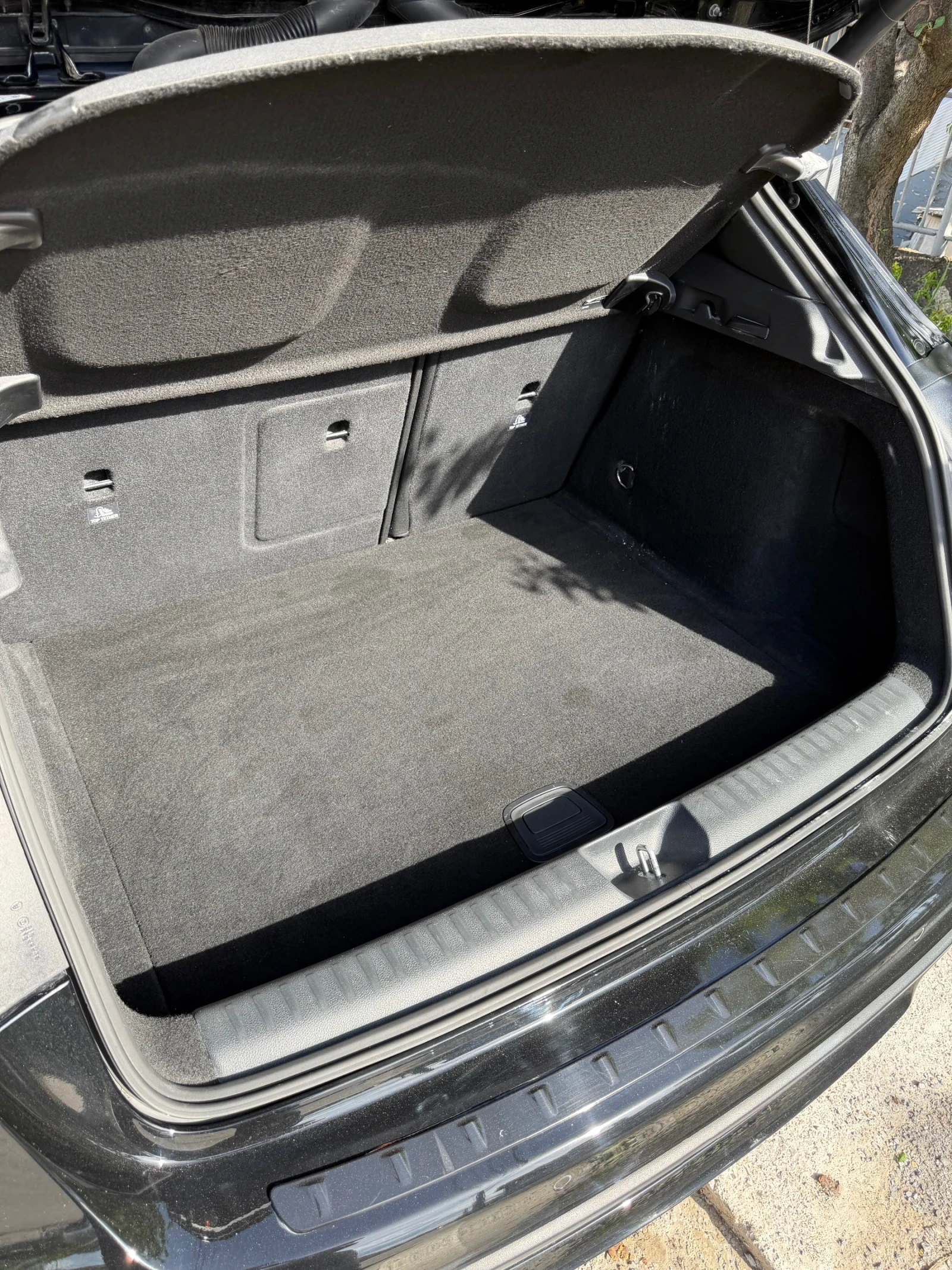 Mercedes-Benz GLA 220, снимка 8 - Автомобили и джипове - 54725770