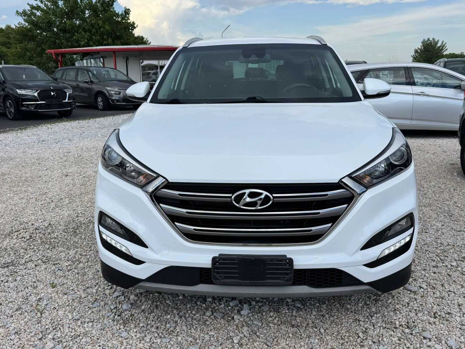 Hyundai Tucson 1.7CRDI , снимка 2 - Автомобили и джипове - 54834793