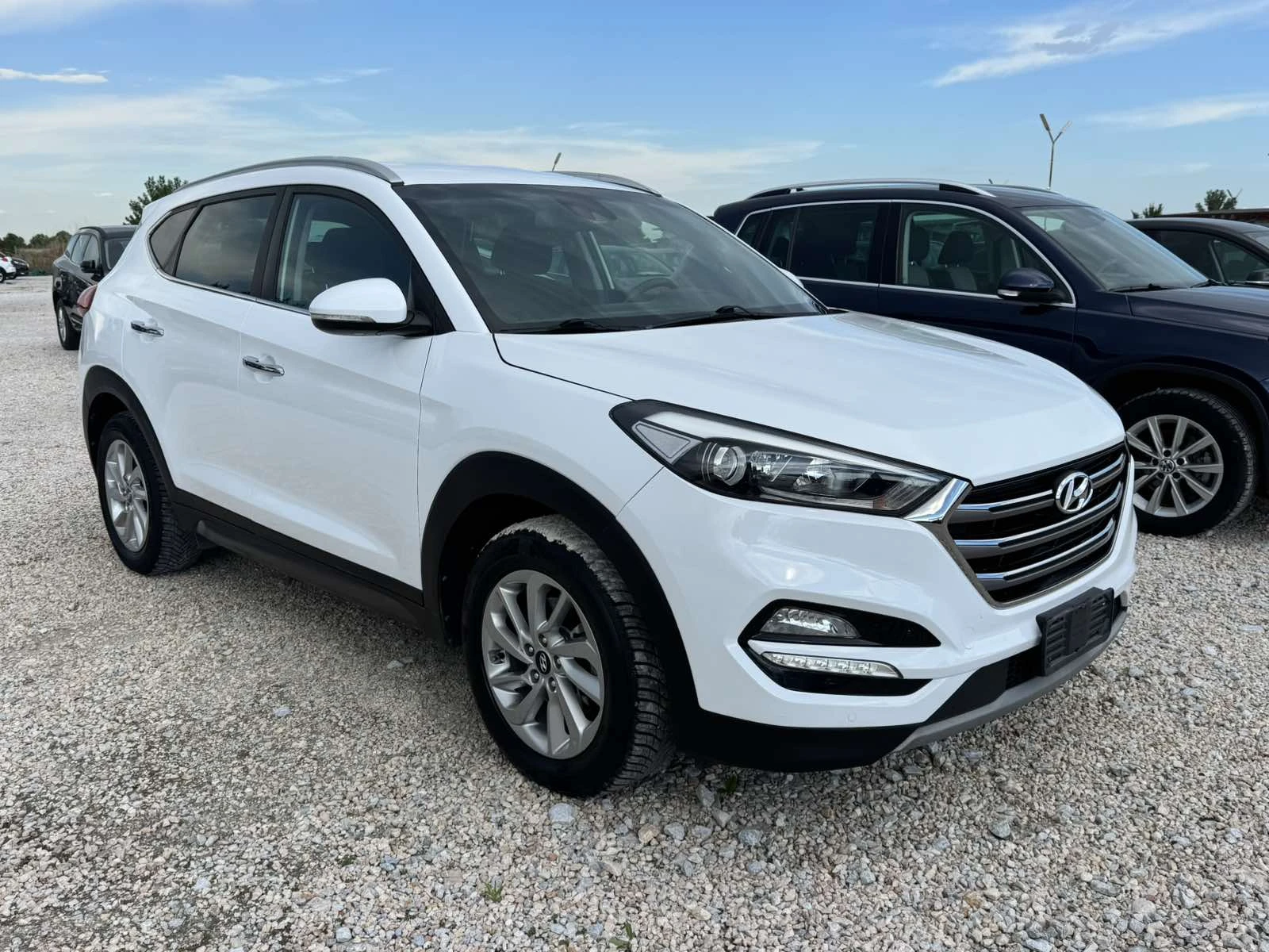Hyundai Tucson 1.7CRDI , снимка 3 - Автомобили и джипове - 54834793
