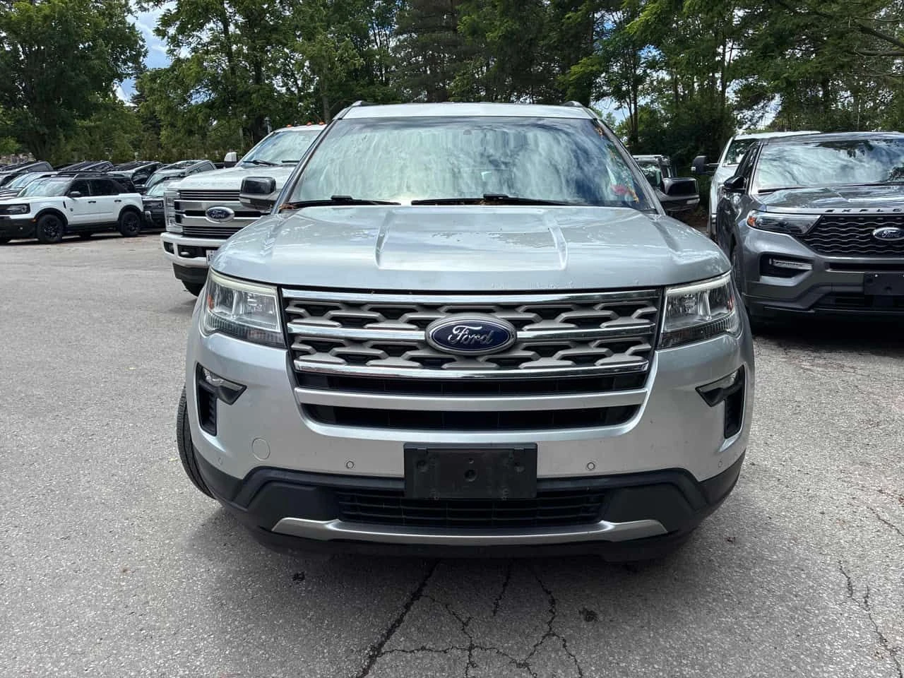 Ford Explorer * XLT * АВТОКРЕДИТ * ОТ ПРЕДСТАВИТЕЛСТВО , снимка 2 - Автомобили и джипове - 54970939
