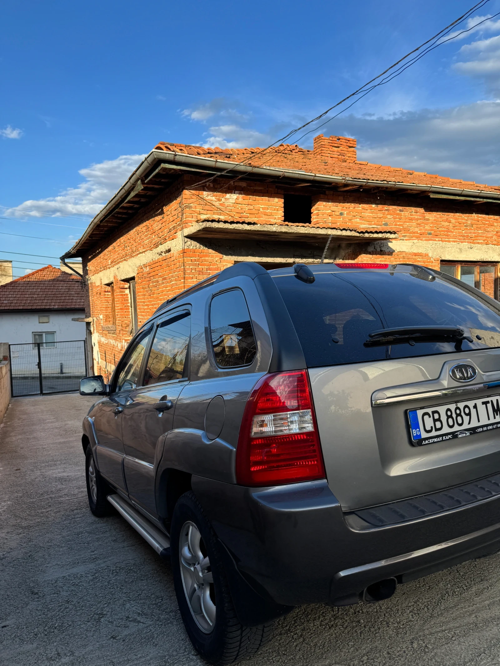 Kia Sportage, снимка 3 - Автомобили и джипове - 55267887
