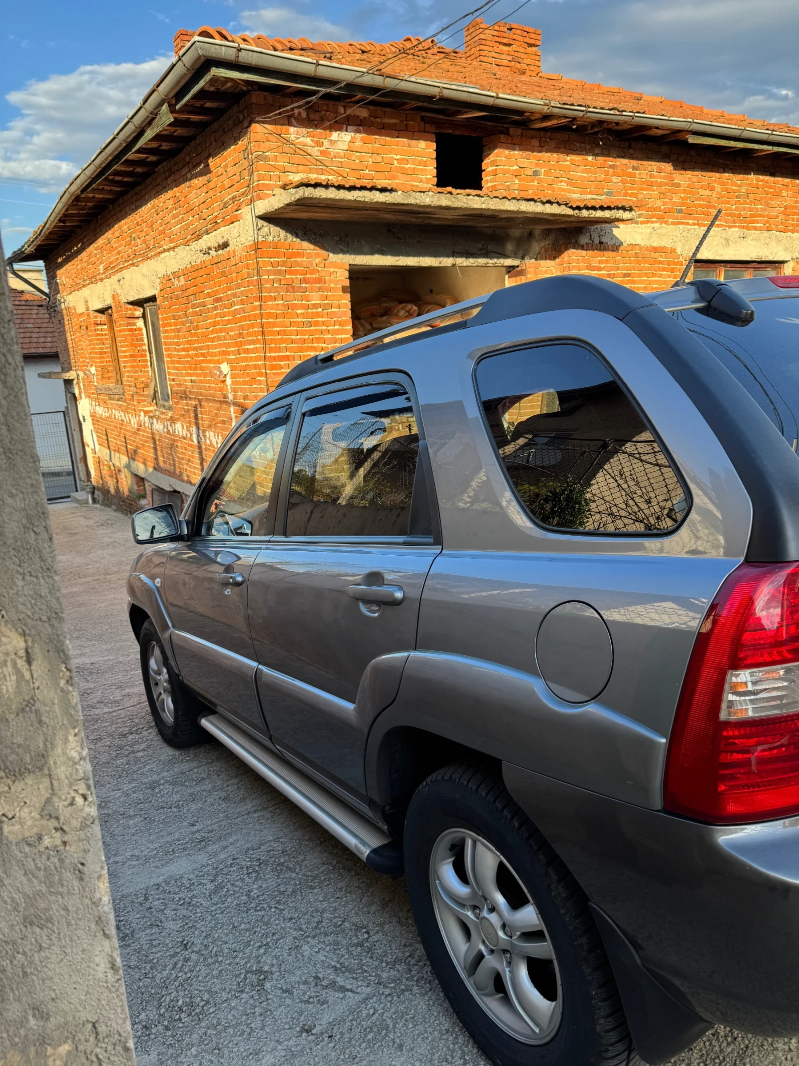 Kia Sportage, снимка 4 - Автомобили и джипове - 55267887