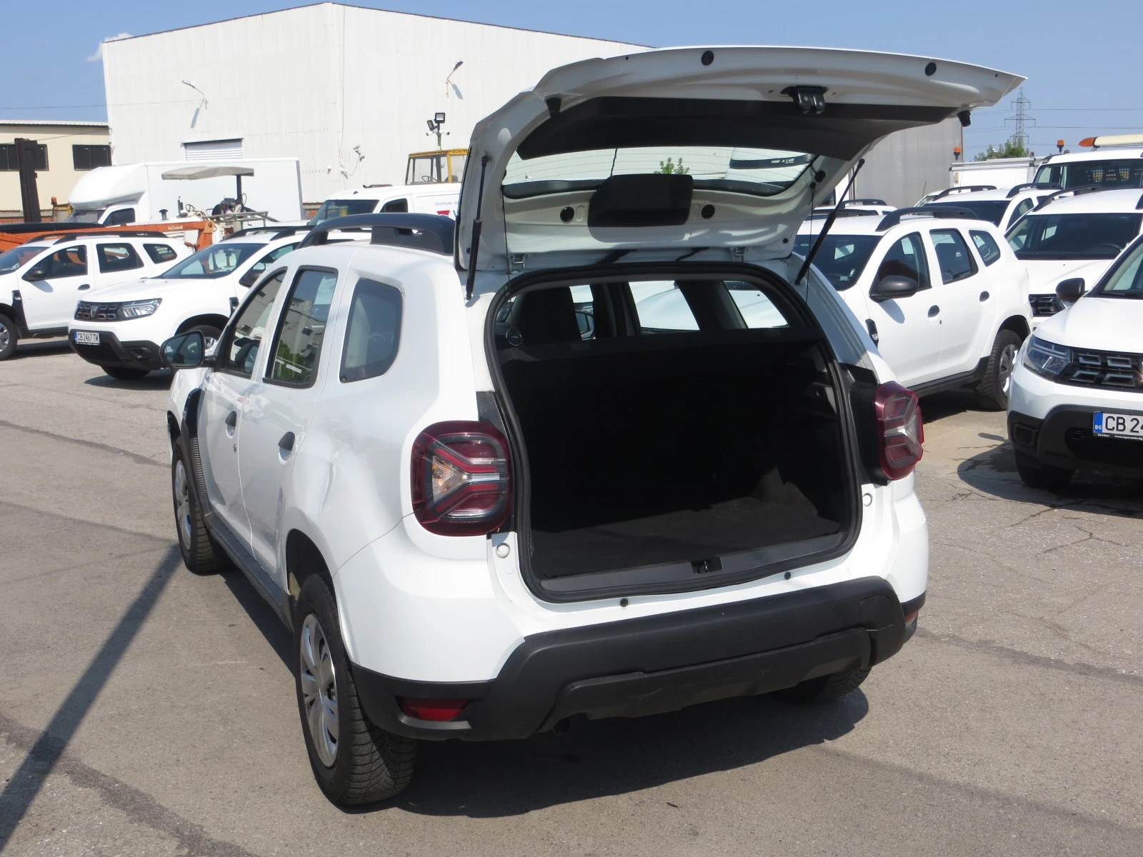 Dacia Duster 1, 5 DCI 4x4 ГАРАНЦИЯ, снимка 16 - Автомобили и джипове - 55434248