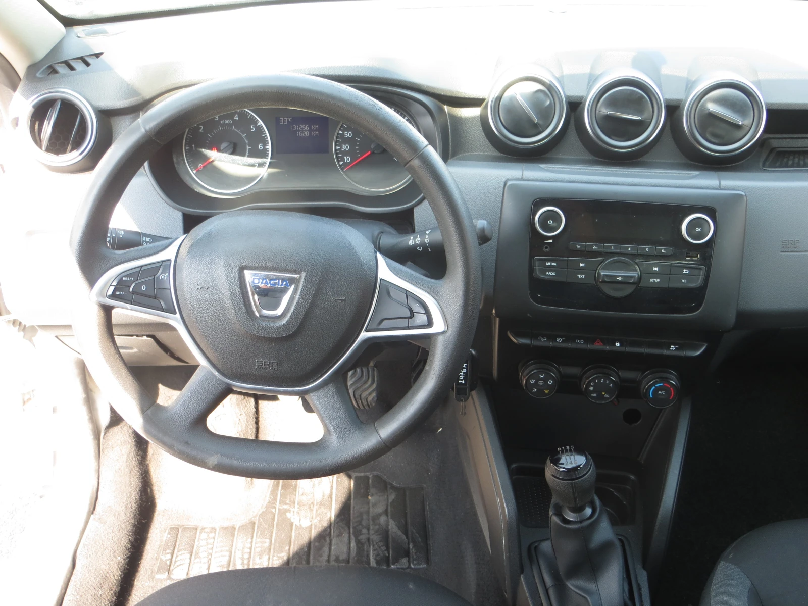 Dacia Duster 1, 5 DCI 4x4 ГАРАНЦИЯ, снимка 8 - Автомобили и джипове - 55434248