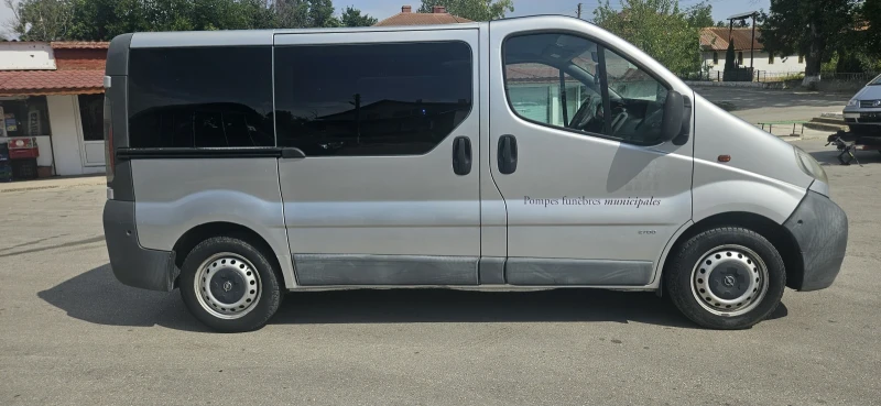 Opel Vivaro 2.0 TDCI, снимка 4 - Бусове и автобуси - 52327533