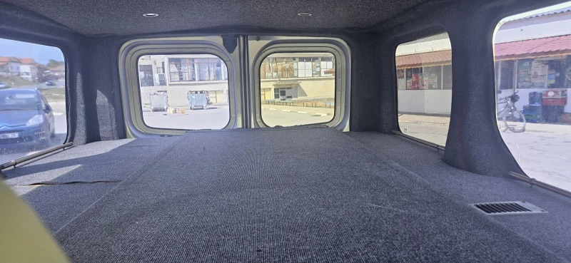 Opel Vivaro 2.0 TDCI, снимка 9 - Бусове и автобуси - 52327533