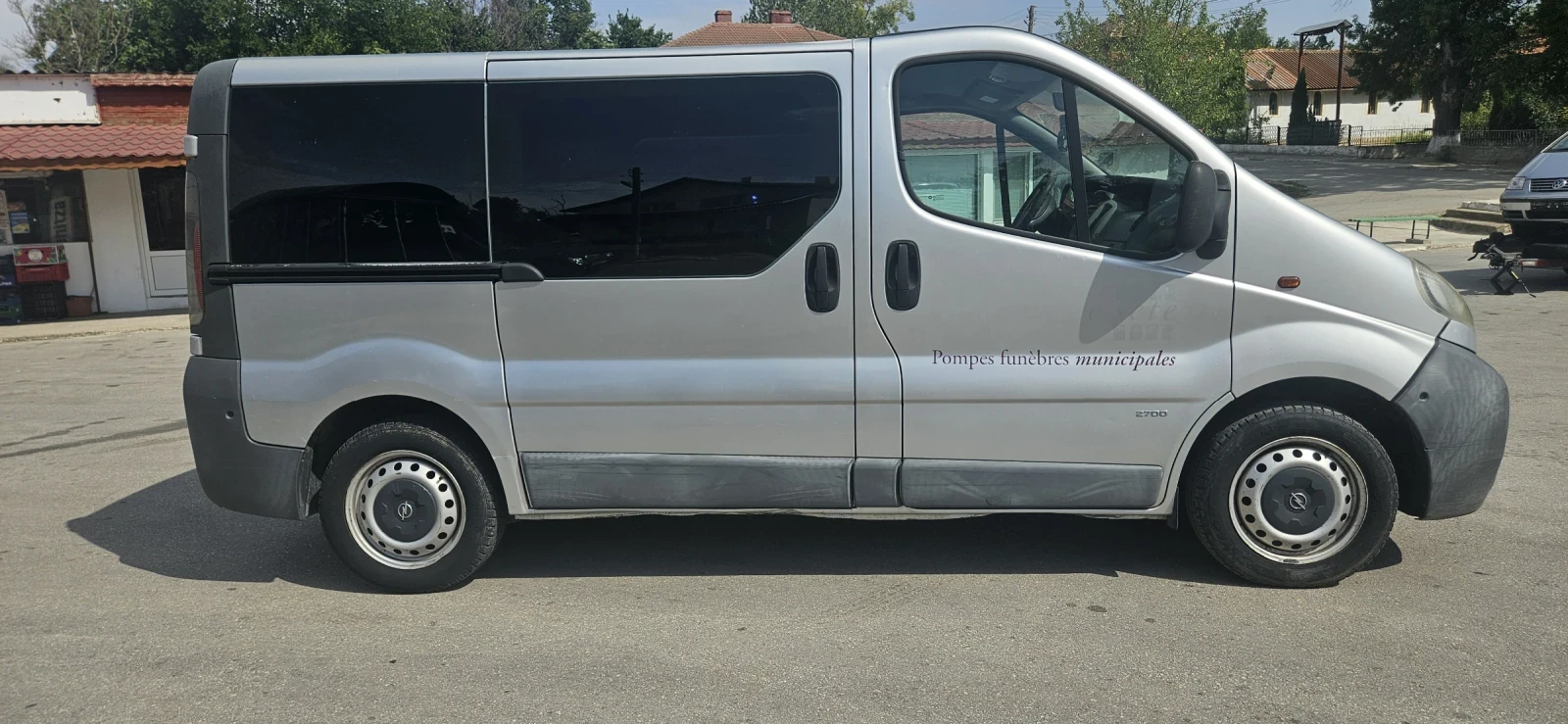 Opel Vivaro 2.0 TDCI - изображение 4