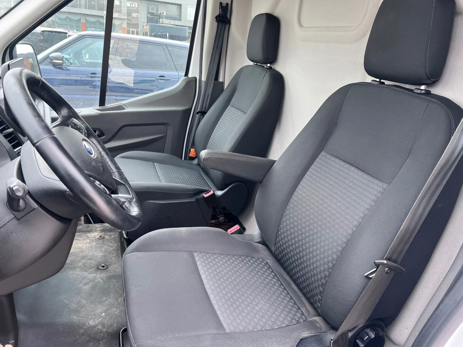 Ford Transit 2.0 tdci Maxi, снимка 7 - Бусове и автобуси - 54218132