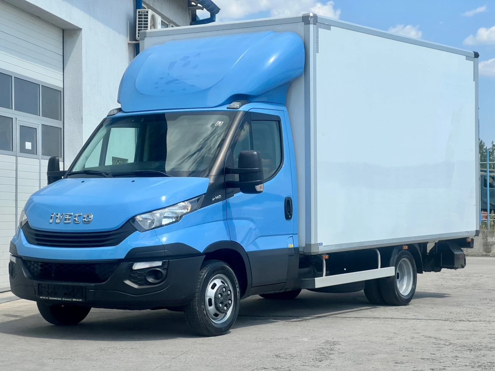 Iveco Daily 2017г. Падащ борд Б-категория, снимка 3 - Бусове и автобуси - 55541911