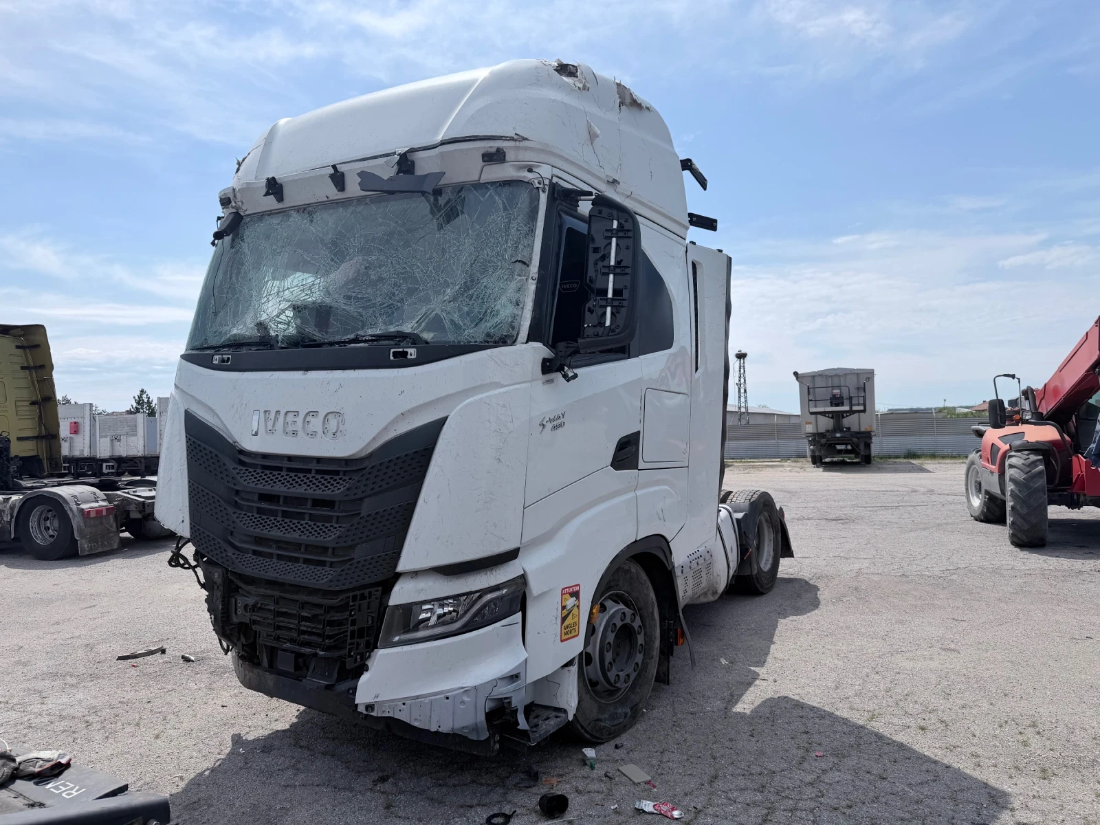 Iveco S-Way 490