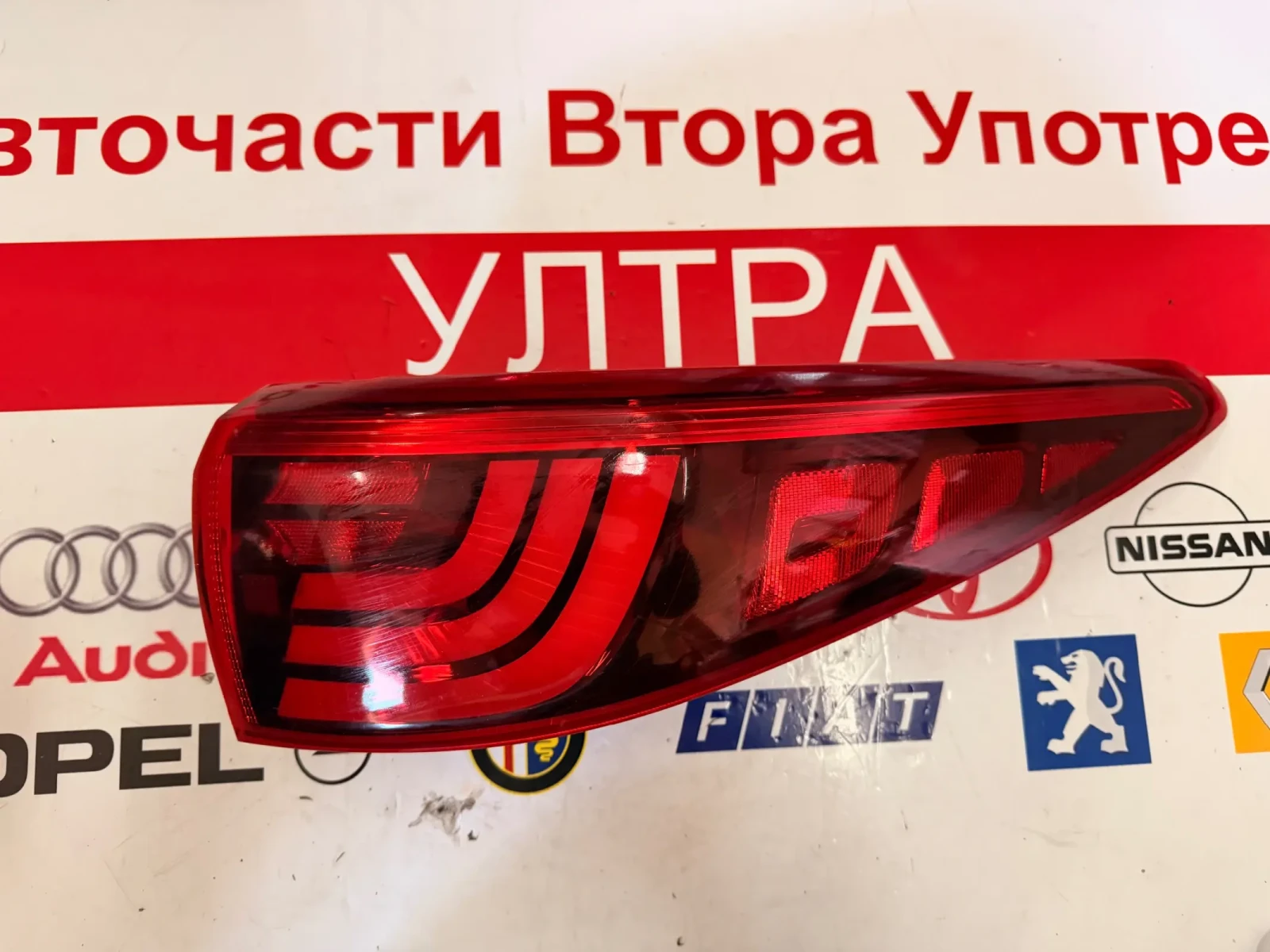 92402-F11 Десен външен стоп LED KIA SPORTAGE 2017 