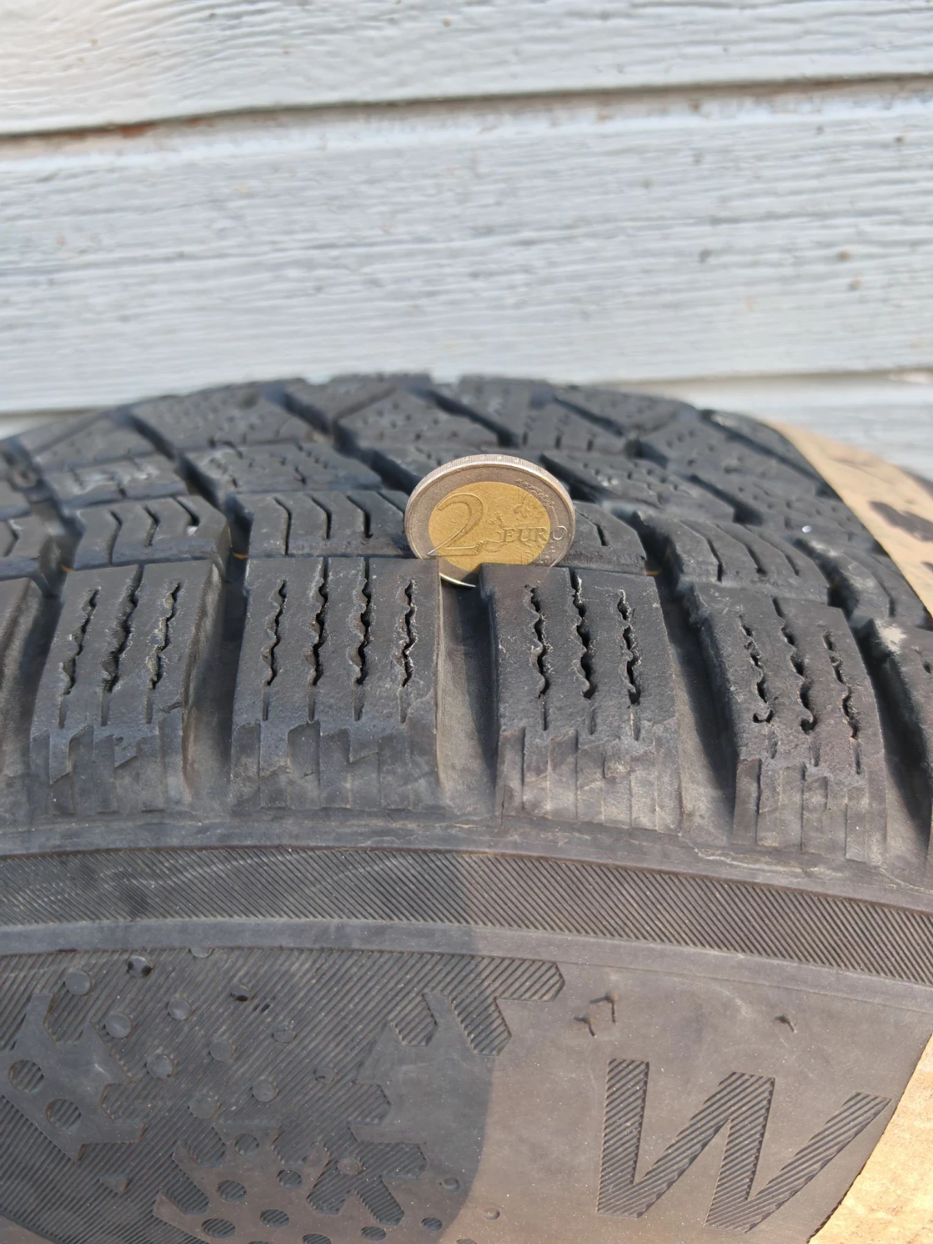���� � ������ 215/70R16 �� Suzuki Grand vitara | Mobile.bg � ����������� 2