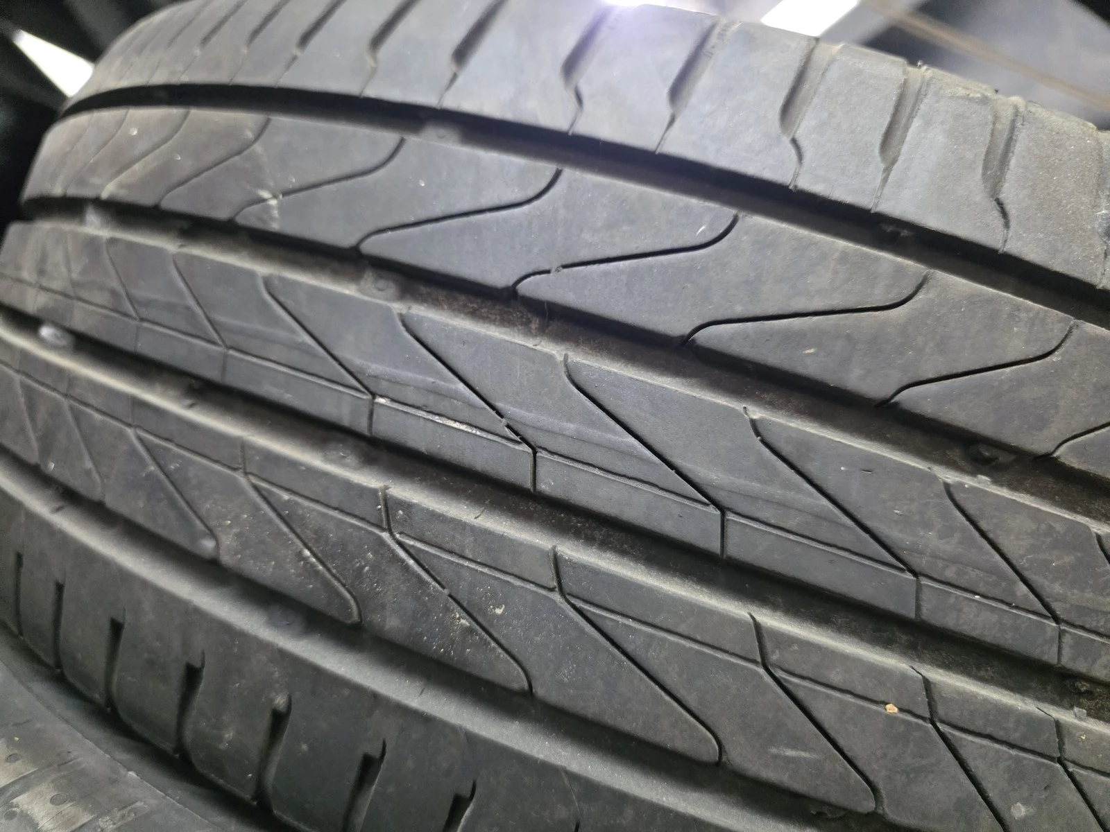 Гуми Летни 205/60R16, снимка 3 - Гуми и джанти - 56664408