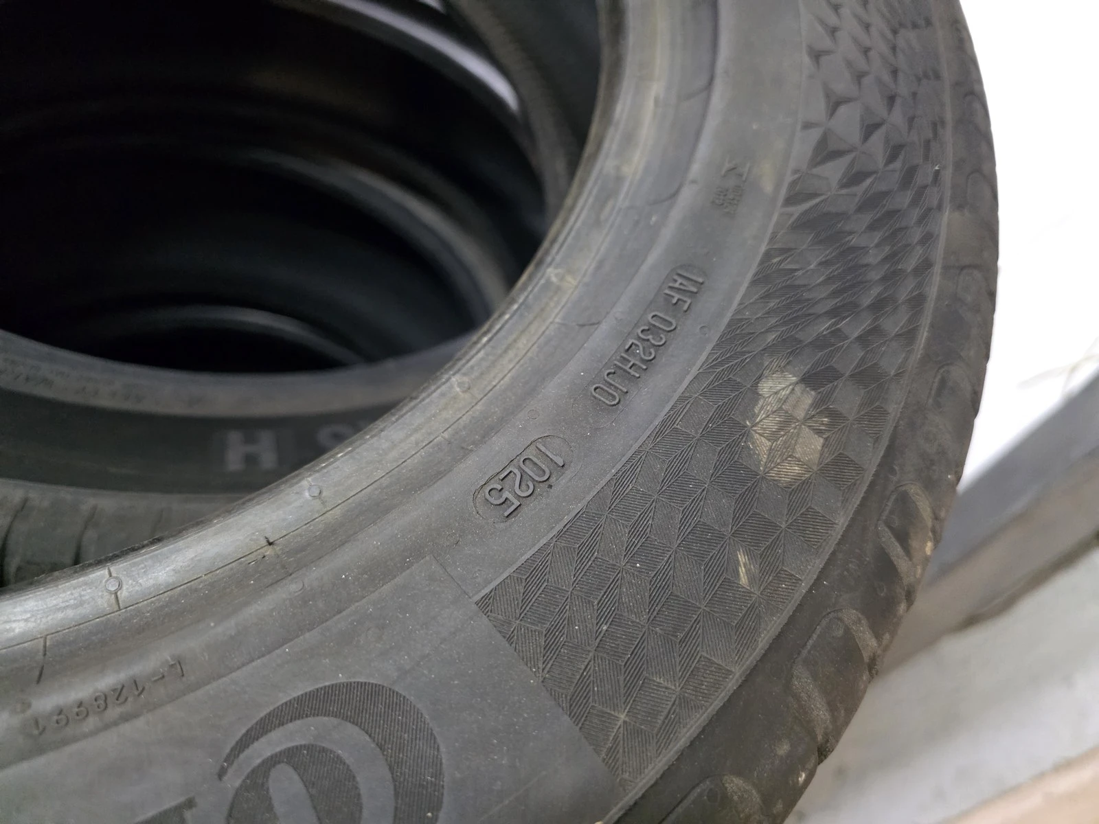 Гуми Летни 205/60R16, снимка 10 - Гуми и джанти - 56664408