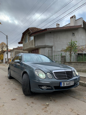 Mercedes-Benz E 320, снимка 1 - Автомобили и джипове - 45608926