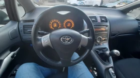 Toyota Auris 1.6 Бензин/газ, снимка 6