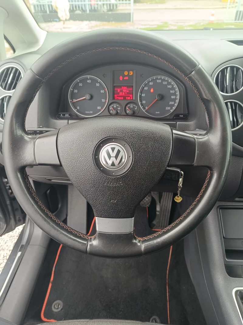 VW Golf Plus 1.4i , снимка 12 - Автомобили и джипове - 47282565