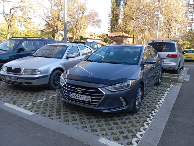 Hyundai Elantra, снимка 3 - Автомобили и джипове - 47737574