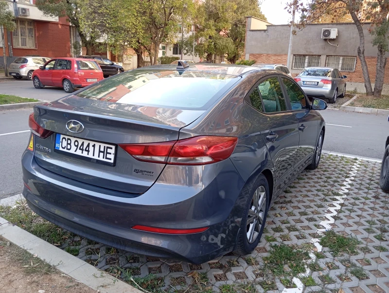 Hyundai Elantra, снимка 5 - Автомобили и джипове - 47737574