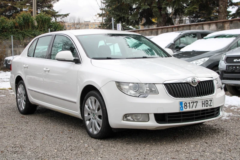 Skoda Superb 2.0TDI DSG Elegance, снимка 7 - Автомобили и джипове - 48168082