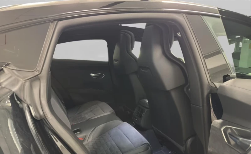 Audi E-Tron GT QUATTRO/476HP/MATRIX/NAVI/360/PANO/SHADOW/761v, снимка 13 - Автомобили и джипове - 52165778