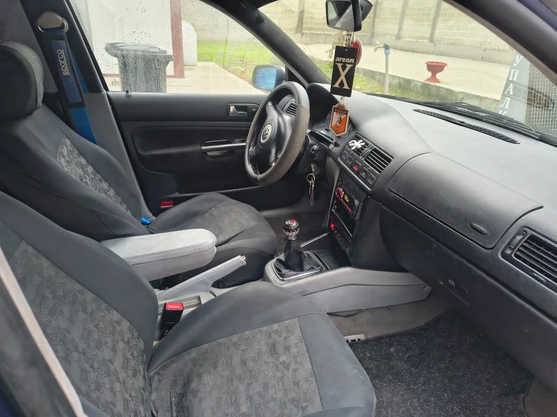 VW Golf 4, снимка 11 - Автомобили и джипове - 52457366