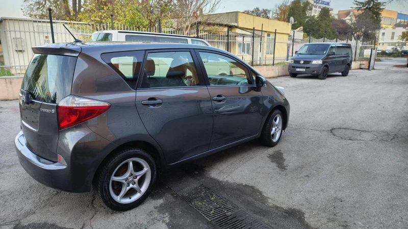Toyota Verso S 1.3 , снимка 3 - Автомобили и джипове - 52472531