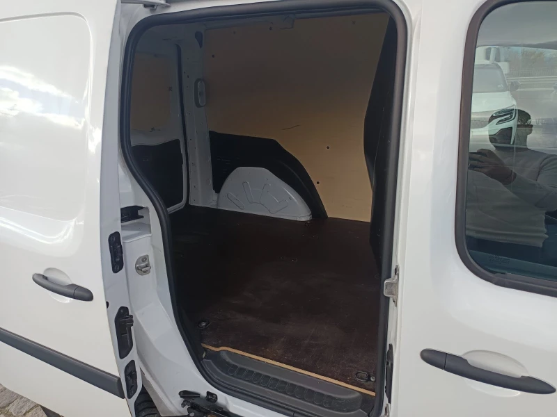 Renault Kangoo 1.5dci/95к.с., снимка 16 - Автомобили и джипове - 52481466