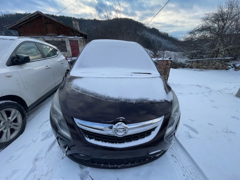 Opel Zafira 1.6TURBO, снимка 8 - Автомобили и джипове - 53034187