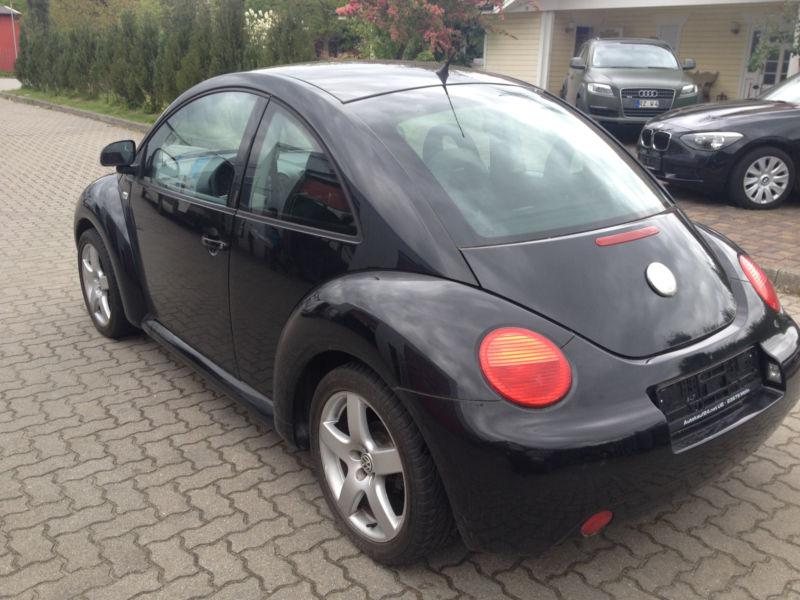 VW New beetle 2.0i 115 кс. 2бр, снимка 3 - Автомобили и джипове - 15068826