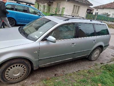 VW Passat, снимка 3 - Автомобили и джипове - 53123891