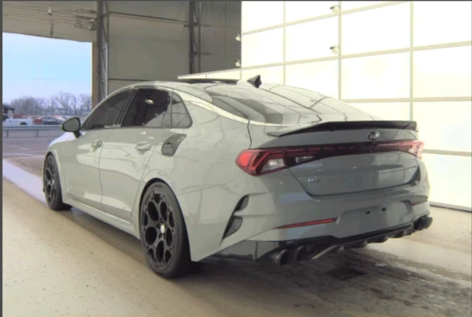 Kia K5 GT Line - изображение 4