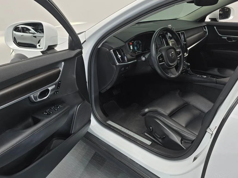 Volvo V90 D5 AWD| 235к.с.| ВКЛ.ТЕХНОТЕСТ, снимка 10 - Автомобили и джипове - 55401316