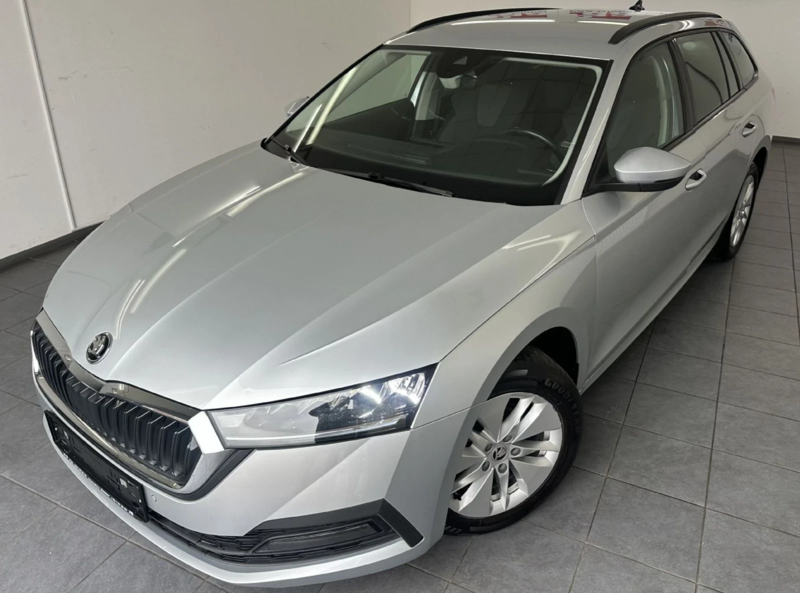 Skoda Octavia 2.0 TDI DSG 110KW.Navi.Led, снимка 1